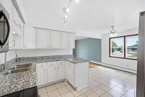 Tiny photo for 5317 W 96th Street #5, Oak Lawn, IL 60453 (MLS # 12752442)