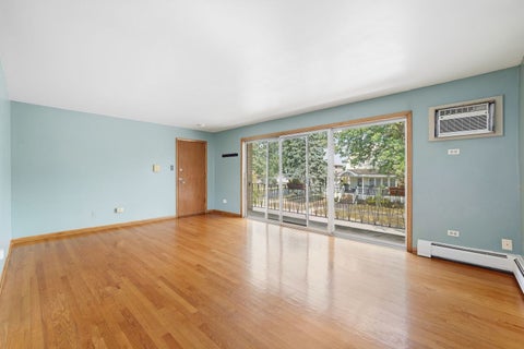 Tiny photo for 5317 W 96th Street #5, Oak Lawn, IL 60453 (MLS # 12752442)