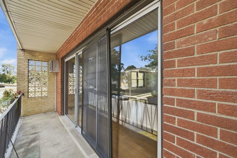 Tiny photo for 5317 W 96th Street #5, Oak Lawn, IL 60453 (MLS # 12752442)