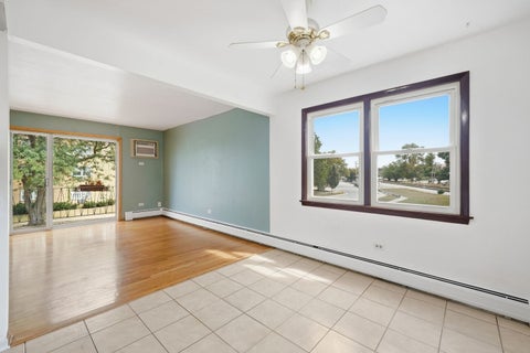 Tiny photo for 5317 W 96th Street #5, Oak Lawn, IL 60453 (MLS # 12752442)