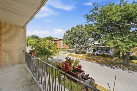 Tiny photo for 5317 W 96th Street #5, Oak Lawn, IL 60453 (MLS # 12752442)