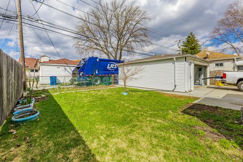 Tiny photo for 2648 123rd Street, Blue Island, IL 60406 (MLS # 12616578)