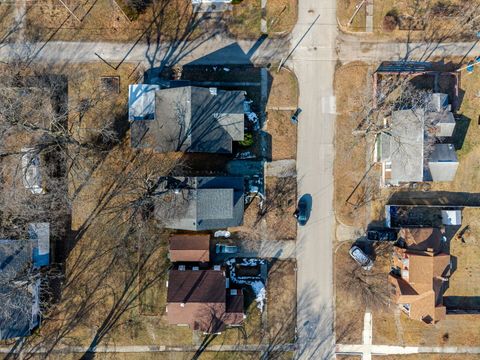 Tiny photo for 527 E 4th Street, Centralia, IL 62801 (MLS # 12570145)