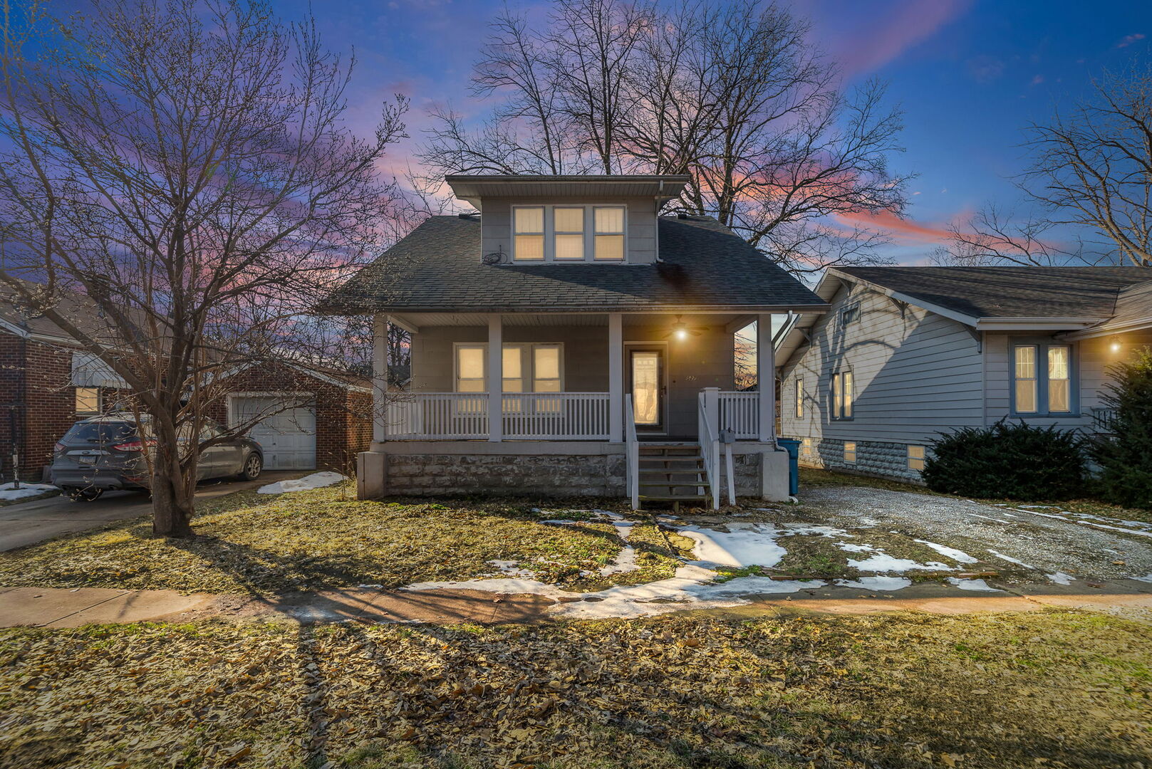 527 E 4th Street