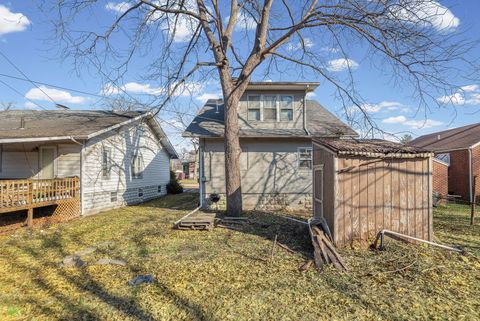 Tiny photo for 527 E 4th Street, Centralia, IL 62801 (MLS # 12570145)