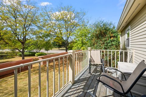 Tiny photo for 198 Camden Court #z2, Schaumburg, IL 60194 (MLS # 12486860)