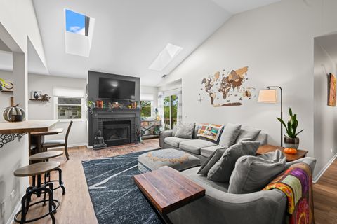 Tiny photo for 198 Camden Court #z2, Schaumburg, IL 60194 (MLS # 12486860)