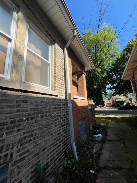 Tiny photo for 8150 S Oglesby Avenue, Chicago, IL 60617 (MLS # 12491747)