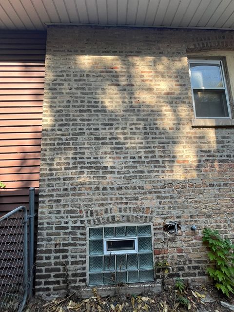 Tiny photo for 8150 S Oglesby Avenue, Chicago, IL 60617 (MLS # 12491747)