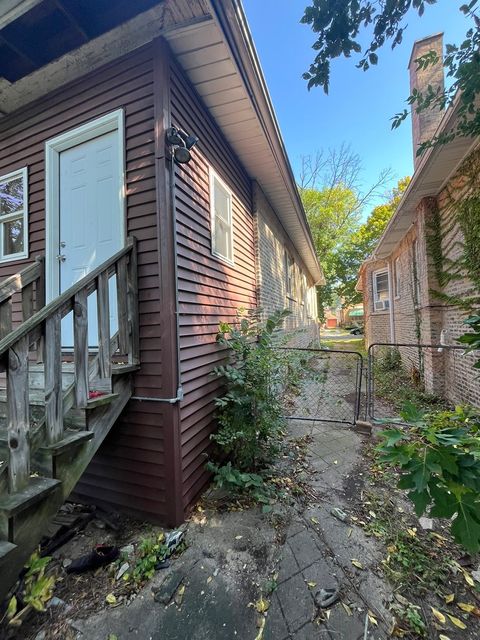 Tiny photo for 8150 S Oglesby Avenue, Chicago, IL 60617 (MLS # 12491747)