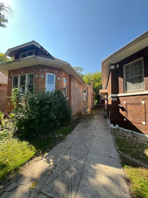 Tiny photo for 8150 S Oglesby Avenue, Chicago, IL 60617 (MLS # 12491747)