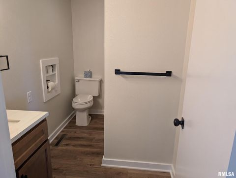 Tiny photo for 515 S 6TH Street, Elkville, IL 62932 (MLS # EB459729)