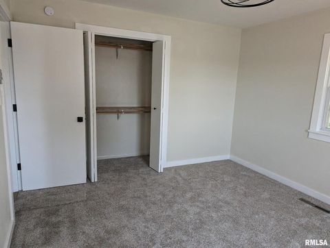 Tiny photo for 515 S 6TH Street, Elkville, IL 62932 (MLS # EB459729)