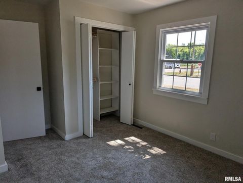 Tiny photo for 515 S 6TH Street, Elkville, IL 62932 (MLS # EB459729)