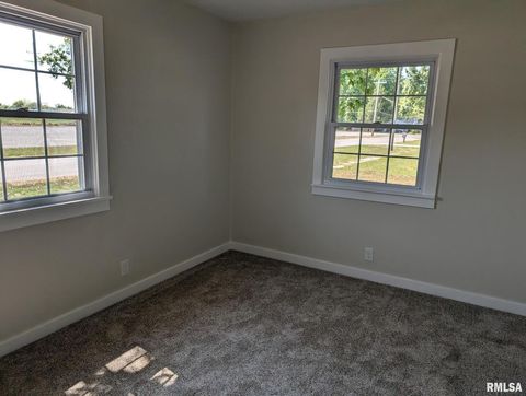 Tiny photo for 515 S 6TH Street, Elkville, IL 62932 (MLS # EB459729)