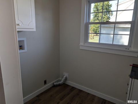 Tiny photo for 515 S 6TH Street, Elkville, IL 62932 (MLS # EB459729)