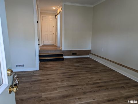 Tiny photo for 515 S 6TH Street, Elkville, IL 62932 (MLS # EB459729)