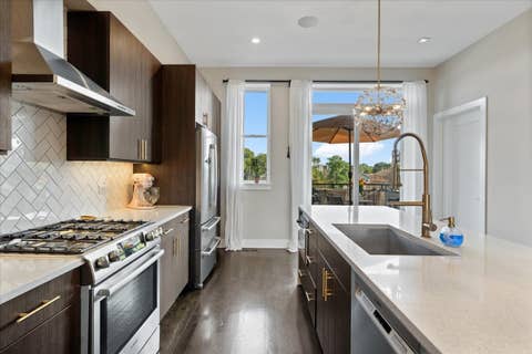 Tiny photo for 729 W 15th Street, Chicago, IL 60607 (MLS # 12722329)