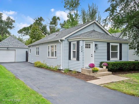 Photo of 424 N Central Avenue, Wood Dale, IL 60191 (MLS # 12772644)