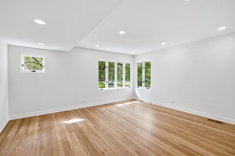 Tiny photo for 433 N Monroe Street, Hinsdale, IL 60521 (MLS # 12741652)