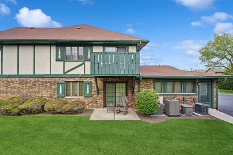 Tiny photo for 8058 Autobahn Drive S #102, Palos Park, IL 60464 (MLS # 12650512)