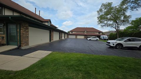 Tiny photo for 8058 Autobahn Drive S #102, Palos Park, IL 60464 (MLS # 12650512)