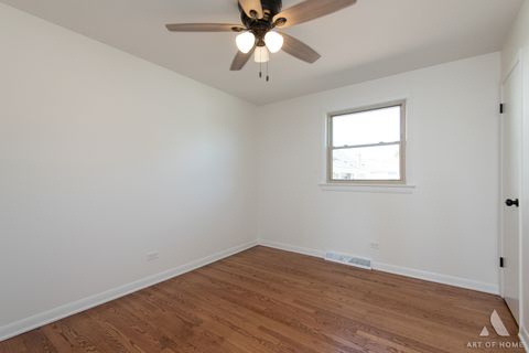 Tiny photo for 5854 W 81st Place, Burbank, IL 60459 (MLS # 12692243)