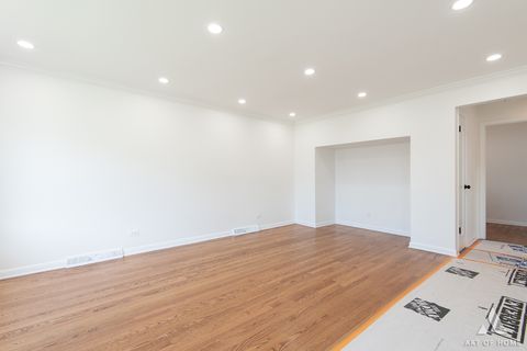 Tiny photo for 5854 W 81st Place, Burbank, IL 60459 (MLS # 12692243)