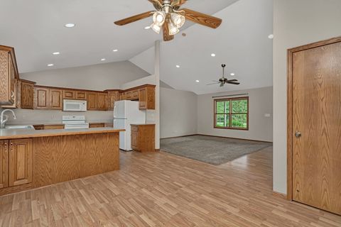 Tiny photo for 675 E Southmor Road, Morris, IL 60450 (MLS # 12483891)