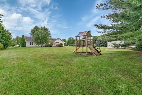 Tiny photo for 675 E Southmor Road, Morris, IL 60450 (MLS # 12483891)