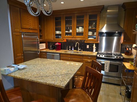 Tiny photo for 1050 W Dakin Street #G2, Chicago, IL 60613 (MLS # 12479698)