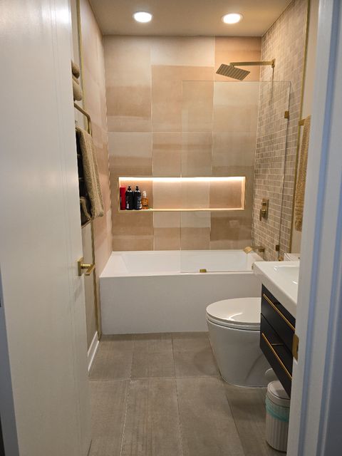 Tiny photo for 1050 W Dakin Street #G2, Chicago, IL 60613 (MLS # 12479698)