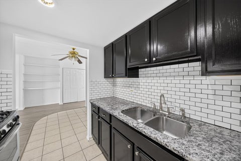 Tiny photo for 138 E Bailey Road #H, Naperville, IL 60565 (MLS # 12621583)
