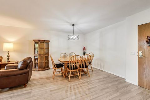 Tiny photo for 805 Leicester Road #B105, Elk Grove Village, IL 60007 (MLS # 12371452)