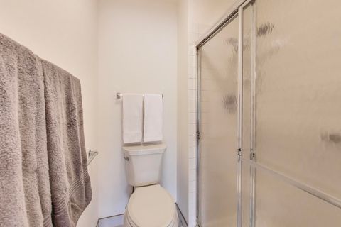 Tiny photo for 805 Leicester Road #B105, Elk Grove Village, IL 60007 (MLS # 12371452)