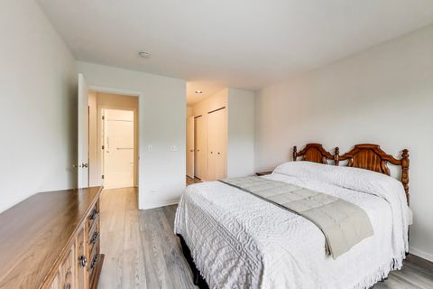 Tiny photo for 805 Leicester Road #B105, Elk Grove Village, IL 60007 (MLS # 12371452)