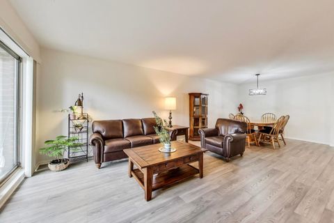 Tiny photo for 805 Leicester Road #B105, Elk Grove Village, IL 60007 (MLS # 12371452)