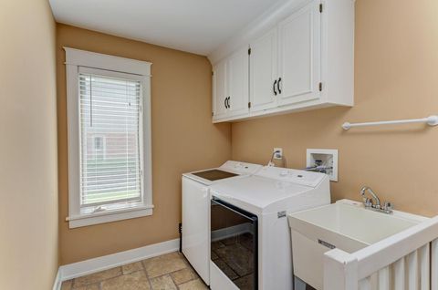 Tiny photo for 42 Royal Lane, Bloomingdale, IL 60108 (MLS # 12629260)