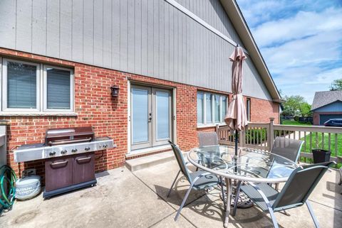 Tiny photo for 42 Royal Lane, Bloomingdale, IL 60108 (MLS # 12629260)