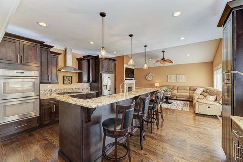 Tiny photo for 42 Royal Lane, Bloomingdale, IL 60108 (MLS # 12629260)