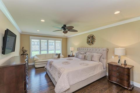 Tiny photo for 42 Royal Lane, Bloomingdale, IL 60108 (MLS # 12629260)
