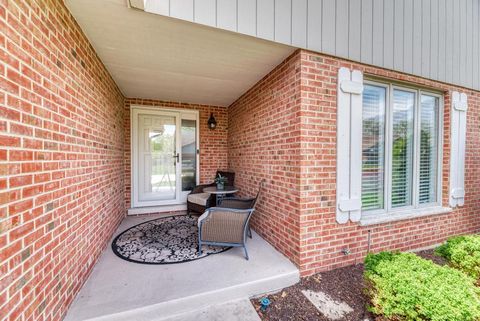 Tiny photo for 42 Royal Lane, Bloomingdale, IL 60108 (MLS # 12629260)