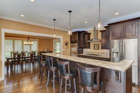 Tiny photo for 42 Royal Lane, Bloomingdale, IL 60108 (MLS # 12629260)