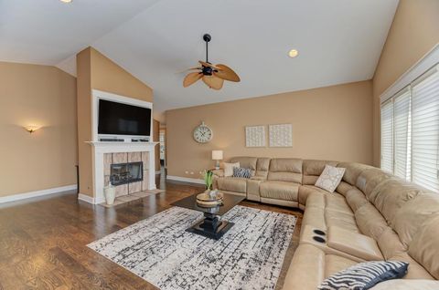 Tiny photo for 42 Royal Lane, Bloomingdale, IL 60108 (MLS # 12629260)