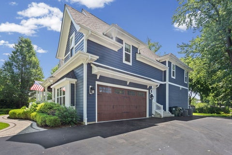 Tiny photo for 407 Lake Street, Libertyville, IL 60048 (MLS # 12728826)