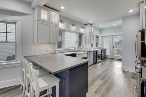 Tiny photo for 5120 Grand Avenue, Downers Grove, IL 60515 (MLS # 12556088)