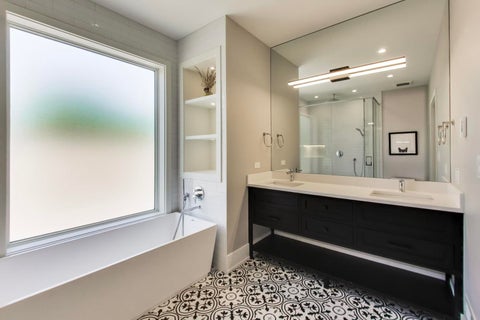 Tiny photo for 5028 W Ainslie Street, Chicago, IL 60630 (MLS # 12697395)