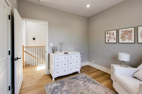 Tiny photo for 5028 W Ainslie Street, Chicago, IL 60630 (MLS # 12697395)