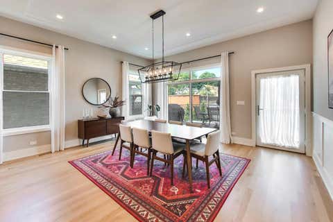 Tiny photo for 5028 W Ainslie Street, Chicago, IL 60630 (MLS # 12697395)