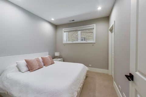Tiny photo for 5028 W Ainslie Street, Chicago, IL 60630 (MLS # 12697395)